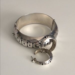Hecho en Mexico sterling bracelet and earrings